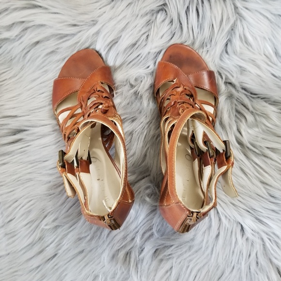 Boutique 9 Coned Heel Cage Sandal size 7/8 - Picture 2 of 8